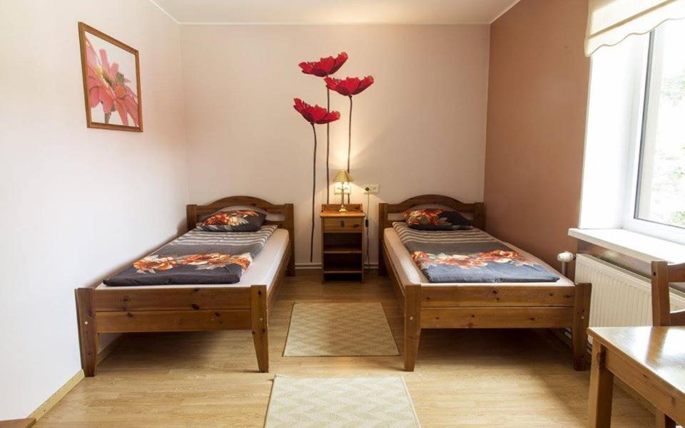 Vahe Guest House Пылтсамаа Экстерьер фото